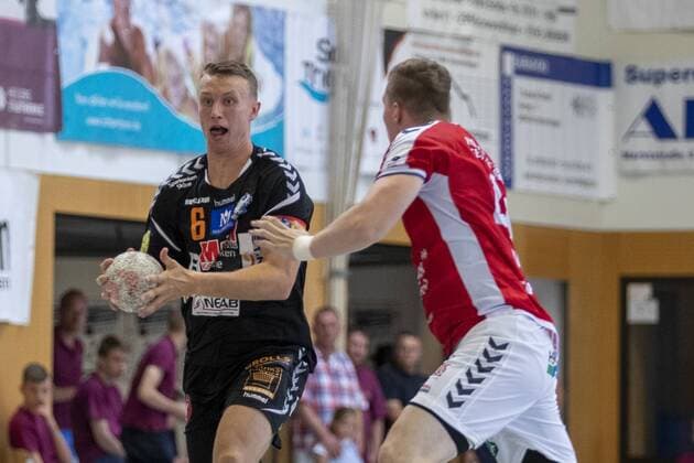 IFK Kristianstad vs Handball Verein Hamburg, 11. Internationaler Heide-Cup 2019, Schneverdingen; 11.08.19 Philip Henningsson (IFK Kristianstad, 06) gegen Dominik Vogt (HSV Hamburg, 41) Copyright: xBEAUTIFULxSPORTS MarioxM.xKobergx