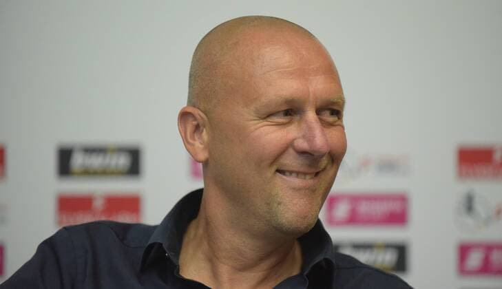 12.08.2019 GER, Frankfurt am Main, Frauenfussball, PK zum Auftakt der FLYERALARM Frauen-Bundesliga Bild zeigt: Markus Högner (Trainer SGS Essen) *** 12 08 2019 GER, Frankfurt am Main, womens soccer, PK at the start of the FLYERALARM Womens Bundesliga Picture shows Markus Högner Trainer SGS Essen