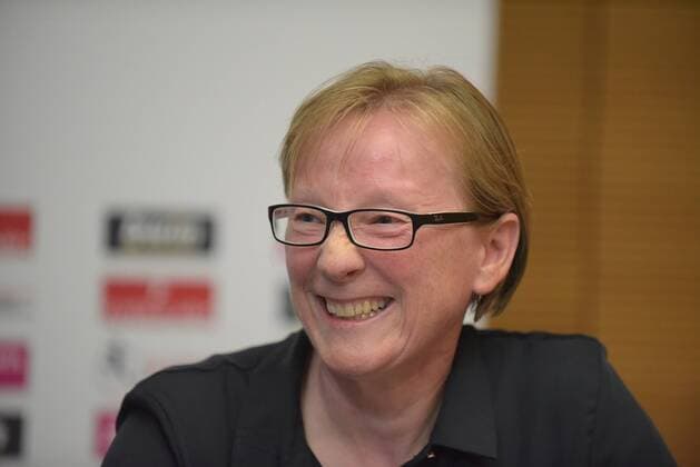 12.08.2019 GER, Frankfurt am Main, Frauenfussball, PK zum Auftakt der FLYERALARM Frauen-Bundesliga Bild zeigt: Pressesprecherin Anette Seitz *** 12 08 2019 GER, Frankfurt am Main, Womens football, PK at the start of the FLYERALARM Womens Bundesliga Picture shows press spokeswoman Anette Seitz