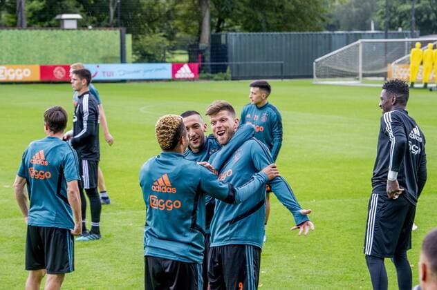 12-08-2019 VOETBAL: TRAINING AJAX: AMSTERDAM Klaas Jan Huntelaar Foto: SCS Michel Utrecht xVIxVIxImagesx xSoenarxChamidxsportfotografiexIVx 200919679