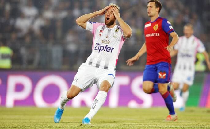 SOCCER - CL qualification, LASK vs Basel LINZ,AUSTRIA,13.AUG.19 - SOCCER - UEFA Champions League, qualification, LASK vs FC Basel. Image shows Joao Klauss De Mello (LASK). GEPAxpictures xMatthiasxHauer