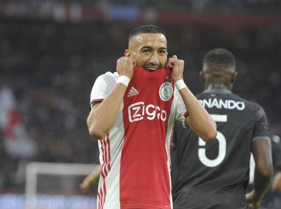 Amsterdam NL 13 augustus 2019 Champions League wedstrijd AFC Ajax Amsterdam PAOK Saloniki Hakim Ziyech - Ajax baalt na een misser in de eerste helft. Amsterdam The Netherlands 13th August 2019 Champions league game AFC Ajax Amsterdam vs Saloniki Hakim Ziyech - Ajax frustrated after missing a chance in the first half. 