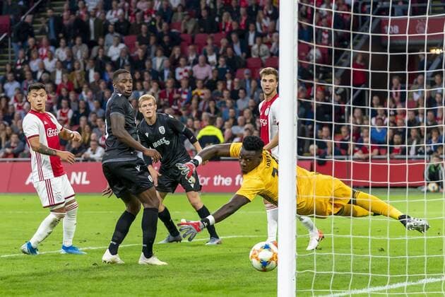Sport Bilder des Tages AMSTERDAM, Netherlands, 13-08-2019, football, Johan Cruijff ArenA, Champions League third qualifying round, season 2019-2020, PAOK Saloniki player Diego Biseswar scores the 3-2, during the match Ajax - PAOK, Final score : 3-2 Ajax - PAOK  x4106076x Copyright: