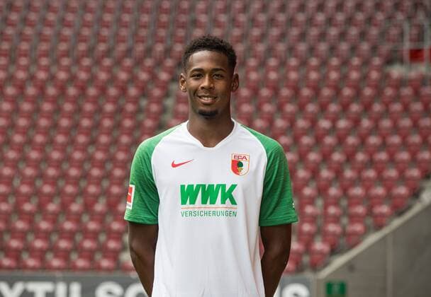 Reece Oxford; FC Augsburg 1907; 1.BL, Porträttermin 2019 2020,