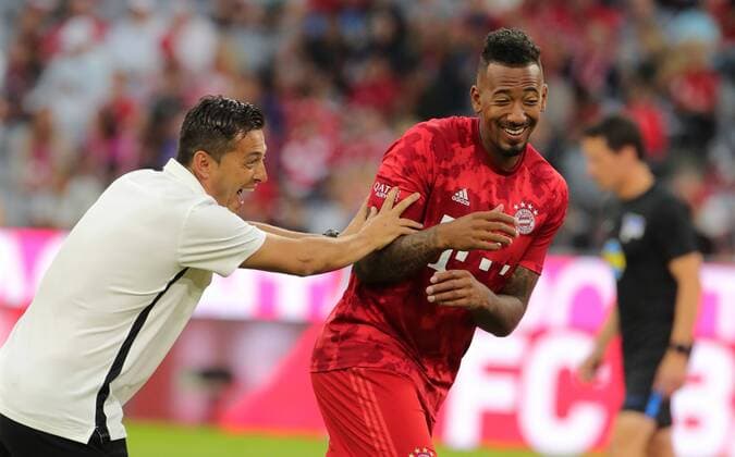 Trainer Ante Covic, Jerome Boateng vor dem Spiel Fußball Fussball DFL Bundesliga Herren Saison 2019 2020 16.08.2019 FC Bayern München FCB vs. Hertha BSC Berlin DFL regulations prohibit any use of photographs as image sequences and or quasi-video.