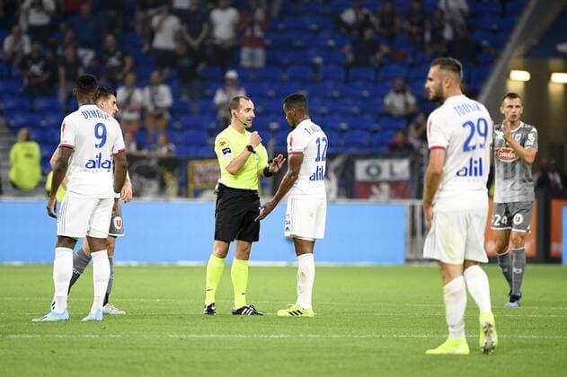 Benoit MILLOT (ARBITRE) - FAIR PLAY FOOTBALL : Lyon vs Angers - Ligue 1 Conforama - 16 08 2019 FEP Panoramic 