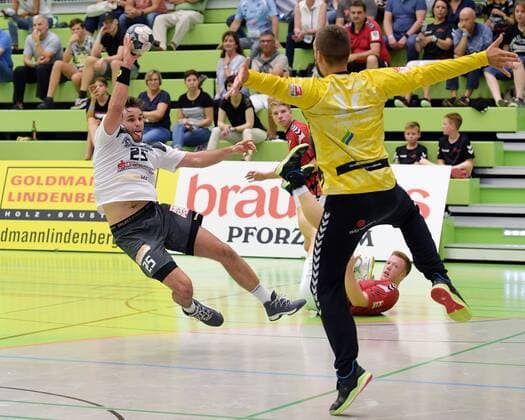 Sebastian Gress (ELB) gegen TW Michael Luderschmid (FUE) DHB-Pokal, TuS Fuerstenfeldbruck - HC Elbflorenz 2006, 17.08.2019 Pforzheim Copyright: xEibner-Pressefoto Ripbergerx EP_RIP