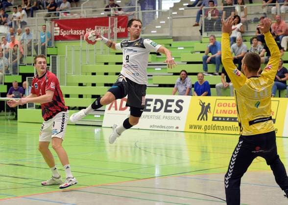 vl. Gabor Pulay (FUE), Julius Dierberg (ELB) und Torwart Michael Luderschmid (FUE) DHB-Pokal, TuS Fuerstenfeldbruck - HC Elbflorenz 2006, 17.08.2019 Pforzheim Copyright: xEibner-Pressefoto Ripbergerx EP_RIP