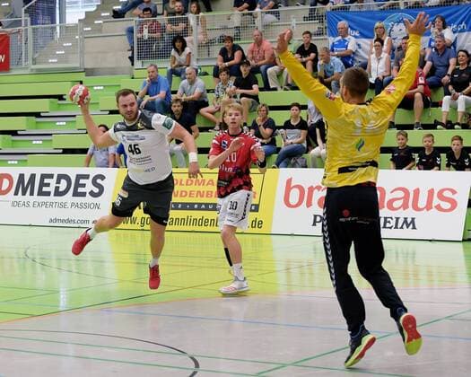 vl. Jonas Thuemmler (ELB) gegen TW Michael Luderschmid (FUE) DHB-Pokal, TuS Fuerstenfeldbruck - HC Elbflorenz 2006, 17.08.2019 Pforzheim Copyright: xEibner-Pressefoto Ripbergerx EP_RIP