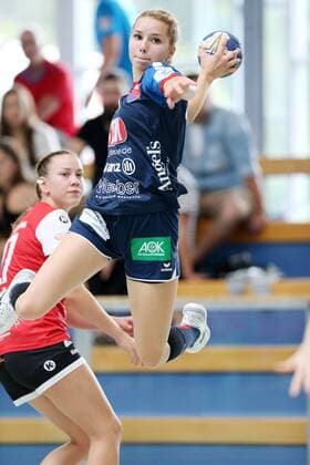 Skoda Cup in Allensbach. SG H2 Ku Herrenberg - TSG Eddersheim 21:19. Anika Bissel ( SG H2 ). Skoda Cup in Allensbach. SG H2 Ku Herrenberg - TSG Eddersheim Allensbach Copyright: xEIBNER PeterxPisax EP_EER