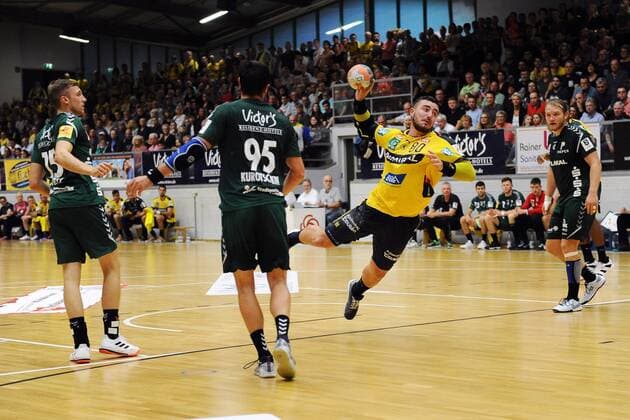 frei zum Wurf am Kreis Jannik Kohlbacher, Rhein Neckar Loewen- 80, beim Spiel Rhein Neckar Loewen vs HG Saarlouis, DHB Pokal, 1. Runde, erstes Halbfinale im Final Four Turnier in der Stadtgartenhalle Saarlouis, 17.08.19 Rhein Neckar Loewen vs HG Saarlouis , 17.08.19, DHB Pokal, Saarlouis Copyright: xEIBNER PeterxFranzx EP_PFZ
