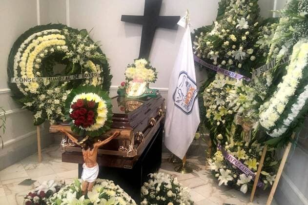August 17, 2019: EUM20190817DEP09.JPG .CIUDAD DE MEXICO. DeathDeceso-Jose Napoles.- 17 de agosto de 2019. El exboxeador cubano-mexicano Jose Ãngel Mantequilla Napoles, fallecido el viernes, fue velado en compania de su familia y amigos en una funeraria ubicada en la capital del pais. Foto: Agencia EL UNIVERSALEELG Latin News: August 17, 2019 Copyright: xElxUniversalx