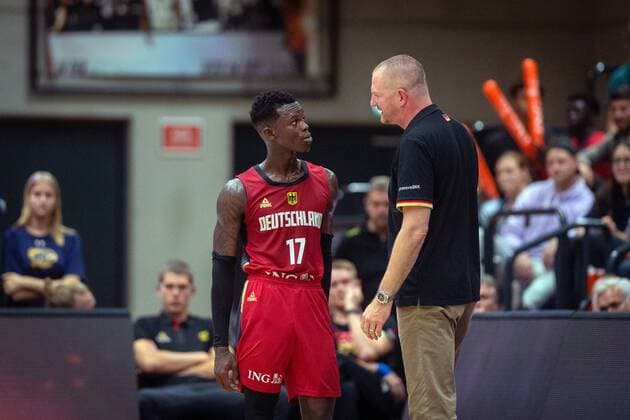 Basketball Hamburg 18.08.2019 Deutscher Basketball Bund DBB Nationalmannschaft Herren Männer Vorbereitungsspiel zum WM 2019 Supercup Deutschland (GER) - Polen (POL) Dennis Schröder Schroeder (Deutschland, No.17) Schröder Henrik Rödl (Deutschland, Bundestrainer) Roll Roedl