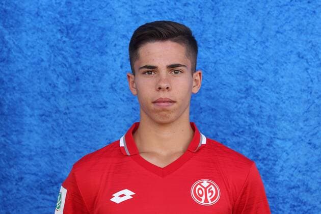 LUIS JAKOBI 1. FSV MAINZ 05 U19 FUSSBALL, GER, A JUNIOREN BL SUED SUEDWEST, PORTRAETTERMIN 2019 2020 