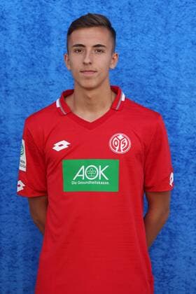 YANNIK STEVEN ISCHDONAT 1. FSV MAINZ 05 U19 FUSSBALL, GER, A JUNIOREN BL SUED SUEDWEST, PORTRAETTERMIN 2019 2020 