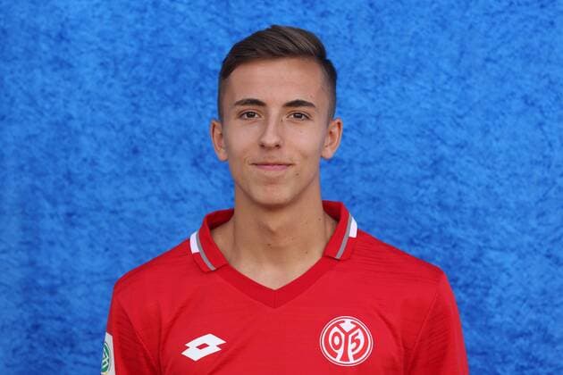 YANNIK STEVEN ISCHDONAT 1. FSV MAINZ 05 U19 FUSSBALL, GER, A JUNIOREN BL SUED SUEDWEST, PORTRAETTERMIN 2019 2020 