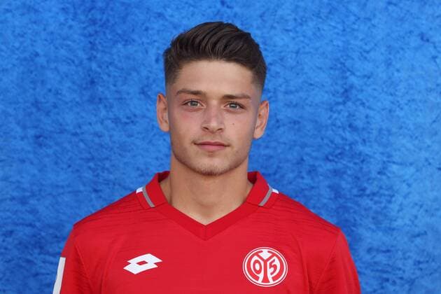 LEON PETOE 1. FSV MAINZ 05 U19 FUSSBALL, GER, A JUNIOREN BL SUED SUEDWEST, PORTRAETTERMIN 2019 2020 
