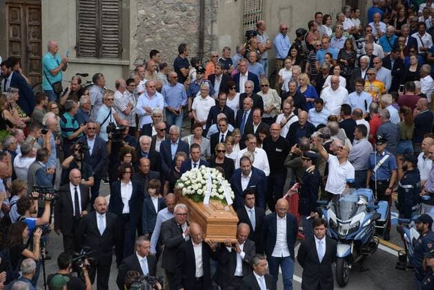 Bilder des Jahres 2019, Sport 08 August Sport Bilder der Tages 20 08 2019 Chronicle Bergamo Paladina, funeral of Felice Gimondi in the photo sports friends at the funeral ceremony. (Barbara Papini Fotogramma, Paladina (Bergamo) - 2019-08-20) p.s. la foto e utilizzabile nel rispetto del contesto in cui e stata scattata, e senza intento diffamatorio del decoro delle persone rappresentate  Copyright: xBarbaraxPapinix xFOTOGRAMMAx