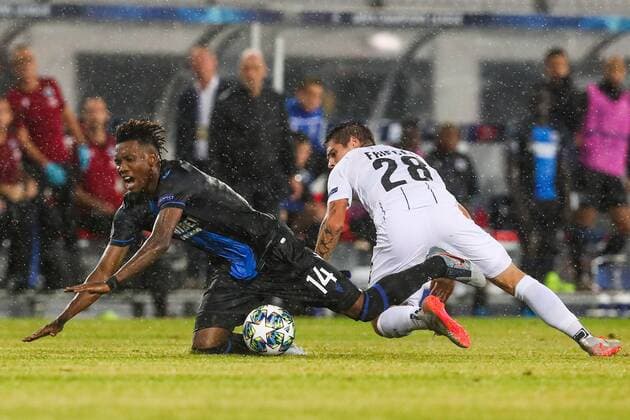 Club s David Okereke and LASK s Dominik Frieser fight for the ball during the match of Belgian soccer team Club Brugge KV against Austrian team LASK Linz in the first leg of the play-offs for the UEFA Champions League, in Linz, Austria, Tuesday 20 August 2019. BRUNOxFAHY  x05646312x