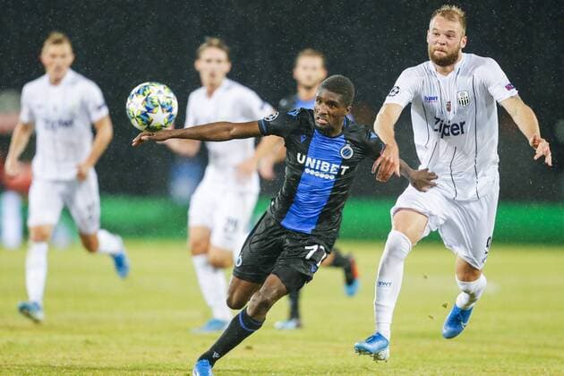 SOCCER - CL, play off, LASK vs Bruegge LINZ,AUSTRIA,20.AUG.19 - SOCCER - UEFA Champions League, play off, LASK vs FC Bruegge. Image shows Clinton Mata (Bruegge) and Joao Klauss De Mello (LASK). GEPAxpictures xJasminxWalter