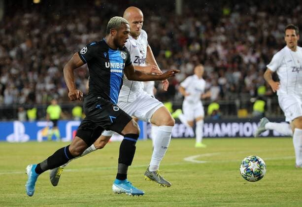 SOCCER - CL, play off, LASK vs Bruegge LINZ,AUSTRIA,20.AUG.19 - SOCCER - UEFA Champions League, play off, LASK vs FC Bruegge. Image shows Lois Openda (Bruegge) and Gernot Trauner (LASK). GEPAxpictures xWalterxLuger