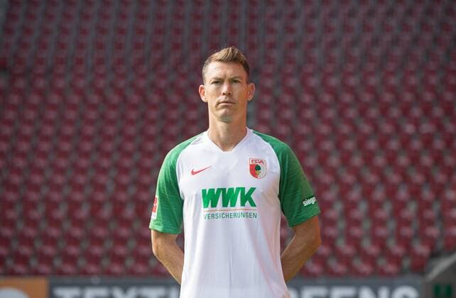 Stephan Lichtsteiner; FC Augsburg 1907; 1.BL, Porträttermin 2019 2020,