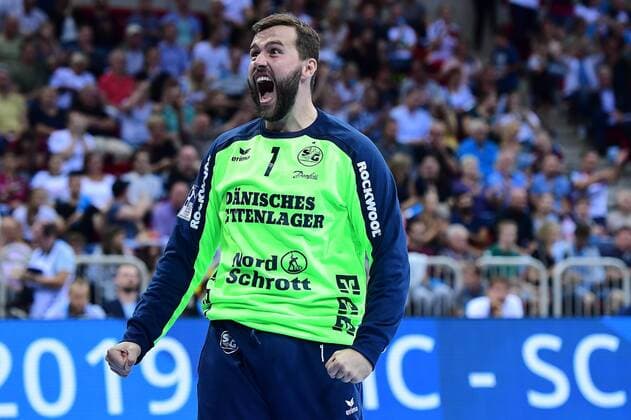 Handball Pixum Super Cup 2019 SG Flensburg-Handewitt - THW Kiel am 21.08.2019 im ISS Dome in Düsseldorf Benjamin Buric ( Flensburg ) jubelt