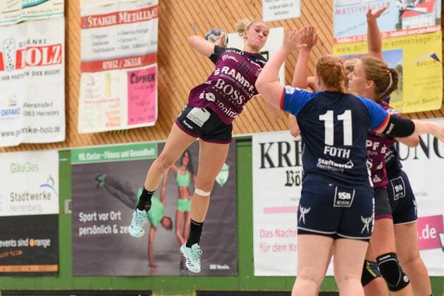 Lena Degenhardt (TusSies Metzingen 10) TusSies Metzingen, Handball, HBF, Vorbereitung, 23.08.2019, Foto:TBaur Eibner SG H2Ku Herrenberg Kuties vs. TusSies Metzingen Herrenberg Copyright: xEIBNER TobiasxBaurx EP_TBR