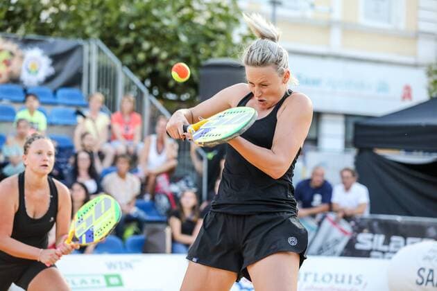Laura JAEHNEL und Christin MEYER, Finale Damen, Beach Tennis, Deutsche Meisterschaften und ITF Beach Tennis Saarlouis 2019, Kleiner Markt in Saarlouis, 23.08.2019,