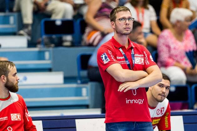 2. Handball-Bundesliga; VfL Gummersbach - TUSEM Essen; 24.08.2019 TUSEM Essen Trainer Jaron Siewert, 2. Handball-Bundesliga VfL Gummersbach - TUSEM Essen; Gummersbach, Schwalbe arena Copyright: xBEAUTIFULxSPORTS Wunderlx