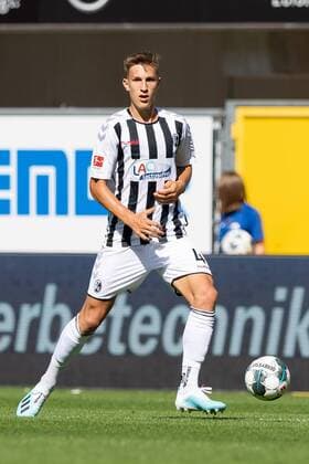Paderborn, Germany 24.08.2019, 1. Bundesliga, 2. Spieltag, SC Paderborn 07 - SC Freiburg, Nico Schlotterbeck (SCF) in aktion ( Defodi-01061008543