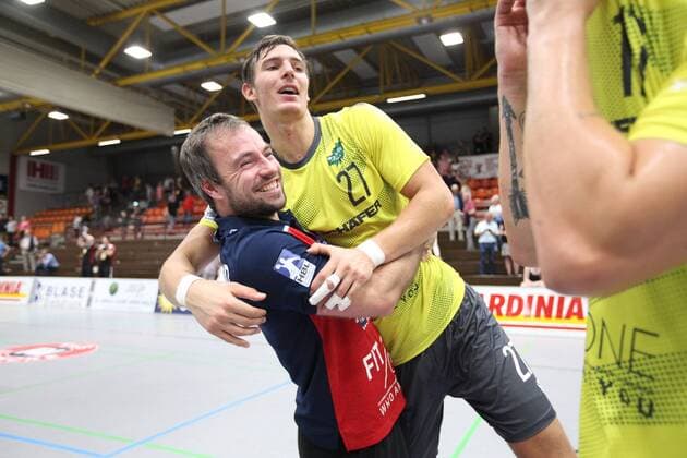 Jubel bei Ceven Klatt (Trainer DJK Rimpar Woelfe)(links) und Philipp Meyer (DJK Rimpar Woelfe 27) GER, Handball, 2. Bundesliga, TuS N-Luebbecke gegen DJK Rimpar Woelfe, 24.08.2019 Luebbecke Copyright: xEIBNER JanxStrohdiekx EP_JSK