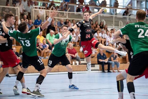 24.08.2019 - Handball - Saison 2019 2020 - 3. Liga: HC Erlangen HCE U23 - TV Hochdorf - ThHa - Arne Ruf (13, TV Hochdorf ) Stefan Corazolla (10, TV Hochdorf ) Julian Mangen (24, HC Erlangen II )