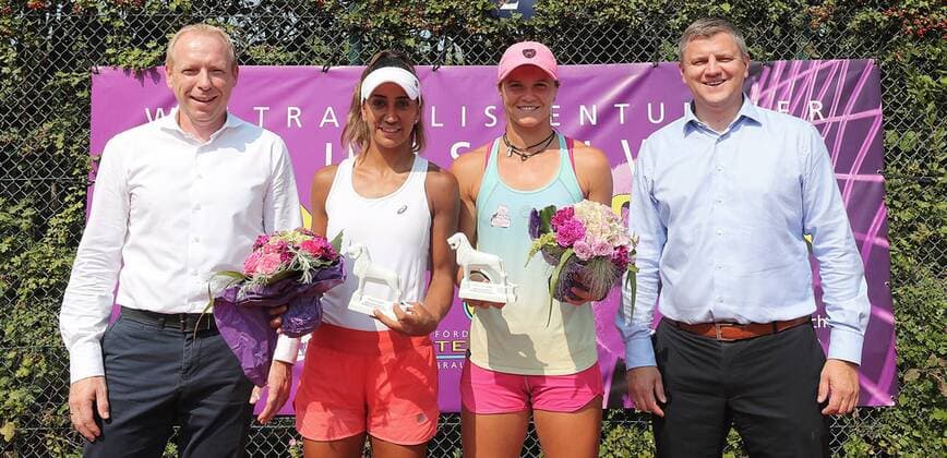 Finale Einzel Katharina Gerlach (GER9 gegen Cagla Buyukakcay (TUR) mit den Hauptsponsoren