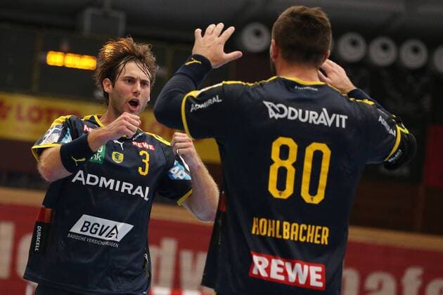 Handball, 1. Bundesliga: Die Eulen Ludwigshafen - Rhein-Neckar-Löwen, 1. Spieltag am 25.08.2019, Saison 2019 20, ZmdZ, 5-5 ausgleich durch Uwe Gensheimer (3, Rhein Neckar Löwen), torjubel, Die Eulen Ludwigshafen - Rhein-Neckar-Löwen