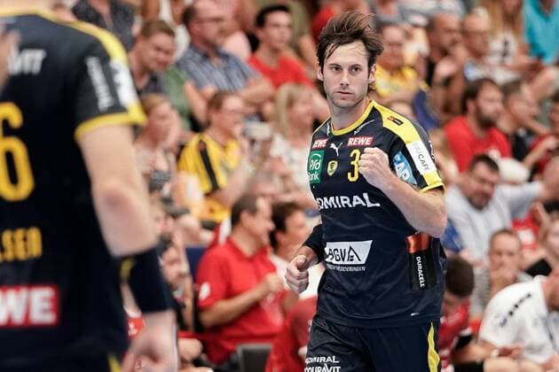 Uwe Gensheimer (RNL, 3) jubelt über ein Tor, Jubel, Torjubel, Torerfolg, celebrate the goal, goal, celebration, Jubel ueber das Tor, optimistisch, Spielszene, Highlight, Einzelbild, Action, Aktion, 25.08.2019, Ludwigshafen am Rhein, Handball, Bundesliga, TSG Ludwigshafen-Friesenheim (Die Eulen) - Rhein-Neckar Löwen