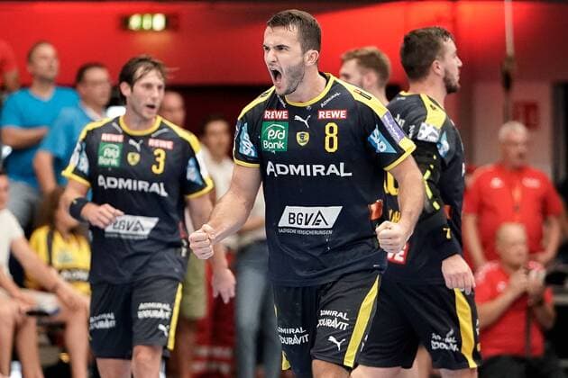 Romain Lagarde (RNL, 8), jubelt über ein Tor, Jubel, Torjubel, Torerfolg, celebrate the goal, goal, celebration, Jubel ueber das Tor, optimistisch, Spielszene, Highlight, Einzelbild, Action, Aktion, 25.08.2019, Ludwigshafen am Rhein, Handball, Bundesliga, TSG Ludwigshafen-Friesenheim (Die Eulen) - Rhein-Neckar Löwen