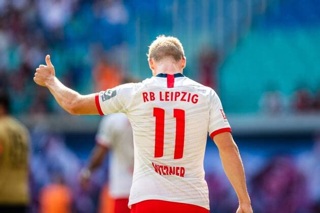 Timo Werner ( 11 RB Leipzig) zum 1:0 waehrend der Saison 2019-2020 in der 1. Fussball Bundesliga (Herren) zwischen RB Leipzig und Eintracht Frankfurt in der Red Bull Arena am 25. August 2019 in Leipzig, Sachsen (Saxony), Deutschland (Germany) (DFL REGULATIONS PROHIBIT ANY USE OF PHOTOGRAPHS AS IMAGE SEQUENCES AND OR QUASI-VIDEO)