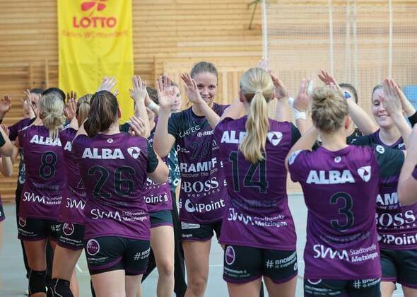 25.08.2019, Deutschland, Ludwigsburg, Handball Lottocup 2019, Finale TuS Metzingen vs. Kurpfalz Bären Ketsch: Jubel (TuS)