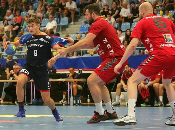 BAU 25.08.2019 Bietigheim Handball SG BBM Bietigheim vs. ASV Hamm-Westfalen, v.l. Max Öhler (BBM), Jan Brosch (Hamm)