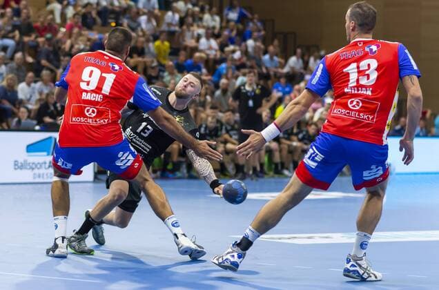 25.8.2019, Dresdens Mindaugas Dumcius gegen Eisenachs Marco Racic, Handball, 2. Bundesliga, HC Elbflorenz Dresden - ThSV Eisenach 28:26, c