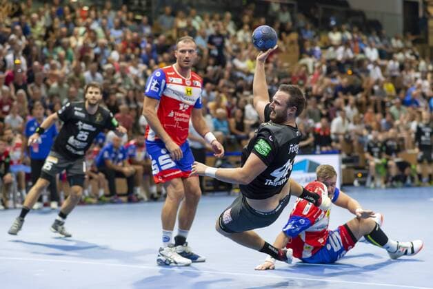25.8.2019, Dresdens Jonas Thümmler erfolgreich am Kreis, Handball, 2. Bundesliga, HC Elbflorenz Dresden - ThSV Eisenach 28:26, c