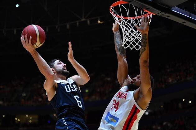 BASKETBALL CANADA USA, Joe Harris of the USA shoots for the hoop during the Pre-FIBA World Cup series match between Canada and the USA at Qudos Bank Arena in Sydney, Monday, August 26, 2019. ( NO ARCHIVING, EDITORIAL USE ONLY, NO USE IN BOOKS WITHOUT CONSENT SYDNEY NSW AUSTRALIA  Copyright: xDEANxLEWINSx 20190826001415009110