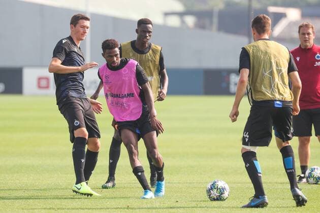 Club s Hans Vanaken and Club s Emmanuel Bonaventure Dennis fight for the ball during a training session of Belgian soccer team Club Brugge, Tuesday 27 August 2019 in Brugge, in preparation of Tomorrow s return match against Austrian club LASK Linz in the play-offs of the UEFA Champions League. BRUNOxFAHY  x05649919x