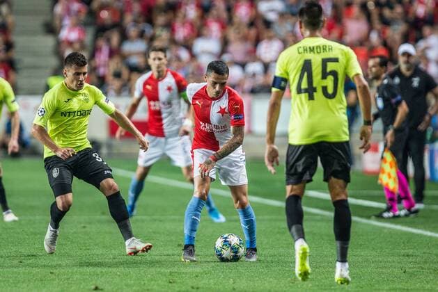 PRAGA 28.08.2019 DRUGI MECZ IV RUNDA ELIMINACYJNA LIGA MISTRZOW SEZON 2019 20: SK SLAVIA PRAGA - CFR CLUJ - UEFA CHAMPIONS LEAGUE FOURTH QUALIFYING ROUND SECOND MATCH: FK SLAVIA PRAHA - CFR CLUJ MATCH IN: PRAHA MIHAI BORDEIANU NICOLAE STANCIU FOT. MICHAL CHWIEDUK FOKUSMEDIA.COM.PL NEWSPIX.PL --- Newspix.pl  190828CHW023