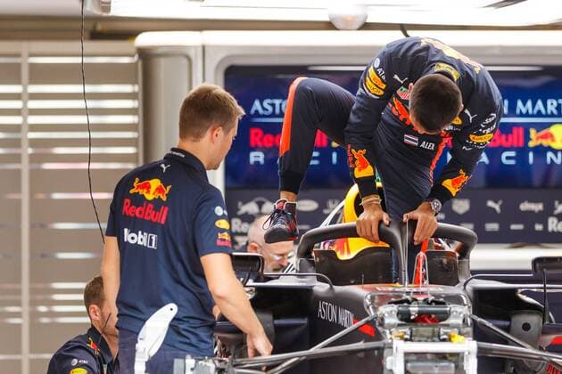 Alexander Albon (Aston Martin Red Bull Racing) macht seine Sitzprobe im neuen Auto, Grosser Preis von Belgien 2019, Motorsport, Formel 1, 29.08.2019, Grosser Preis von Belgien 2019, Motorsport, Formel 1, 29.08.2019 Copyright: xEIBNER AlexanderxNeisx EP_ANS