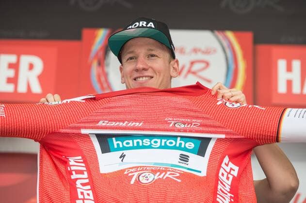 Pascal Ackermann (GER BORA-hansgrohe) gewinnt die 1.Etappe der Deutschland Tour 2019 und uebernimmt gleichzeitig das rote Trikot in der Gesamtwertung - Podium - Siegerehrung - Ehrung - Auszeichnung - Zeremonie - Zelebrierung - Ceremony - Jubel - Freude - Luck - Emotion - Emotionen - Mimik - Mimic - Gestik - Gestic - Querformat - quer - horizontal - Event Veranstaltung: 34. Deutschland Rundfahrt - 1.Etappe Stage 1: Hannover nach to Halberstadt 167.0 km - Ort Location: Halberstadt - Region: Sachsen-Anhalt - Land Country: Deutschland Germany - Datum Date: 28.08.2019
