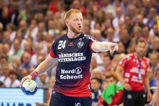 SG Flensburg-Handewitt vs Rhein Neckar Loewen, LIQUI MOLY Handball-Bundesliga, Flensburg; 29.08.19 Jim Gottfridsson (SG Flensburg-Handewitt, 24) gestikuliert, zeigt einen Spielzug an Copyright: xBEAUTIFULxSPORTS MarioxM.xKobergx