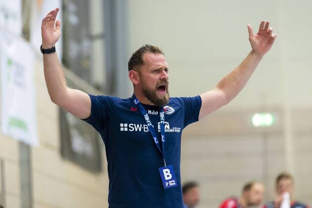Konstanz, Deutschland 30. August 2019: 2. BL - 19 20- HSG Konstanz vs. SG BBM Bietigheim Trainer Hannes Jon Jonsson (SG BBM Bietigheim) Konstanz Baden-Württemberg Deutschland