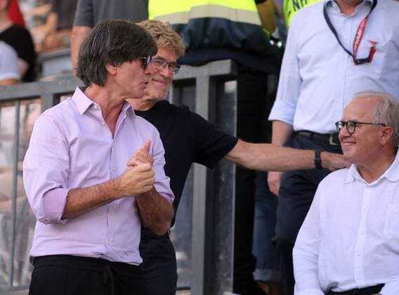 SC Freiburg - 1. FC Köln Deutschland, Freiburg, 31.08.2019, Fussball, Bundesliga, Saison 2019 2020, 3. Spieltag, SC Freiburg - 1.FC Köln (1:2): v.l. Joachim Löw (DFB), Fritz Keller (Präsident SC Freiburg), DFL DFB REGULATIONS PROHIBIT ANY USE OF PHOTOGRAPHS AS IMAGE SEQUENCES AND OR QUASI-VIDEO.